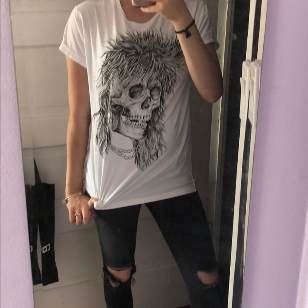 Skull top